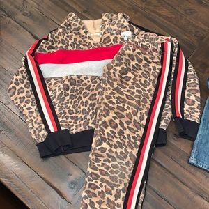 Cute girls jogger set